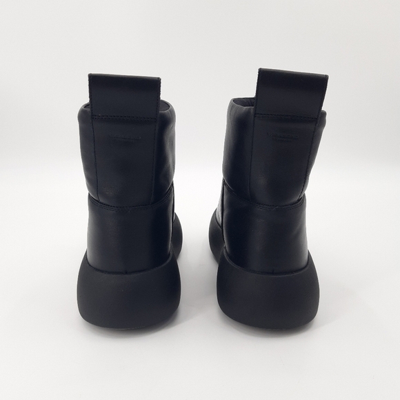 VAGABOND | Aylin Puff Boots in Black Leather - Picture 6 of 13